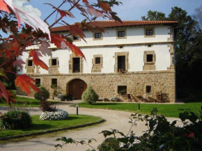 Casona de San Pantaleón de Aras